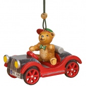 Auto mit Teddy
