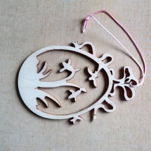 Ei mit Schneeglöckchen-Baumbehang