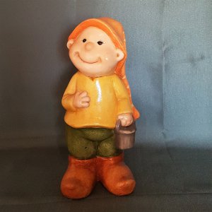 Polyresin Junge mit Eimer 30cm