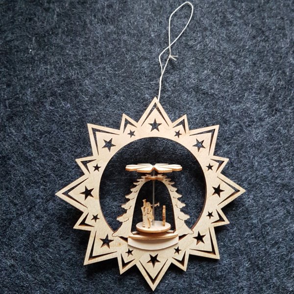 Baumbehang - Stern mit Pyramide Krippe im Baum 8cm