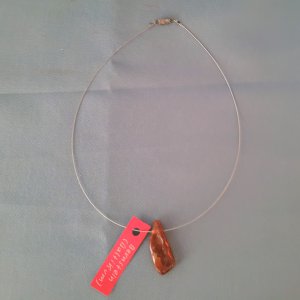 Halsreif mit Bernsteinanhänger 43cm