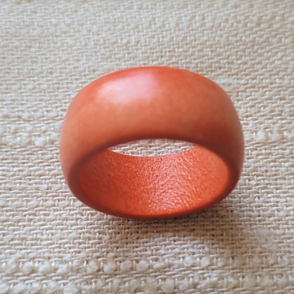 Holzring orange Gr. 8