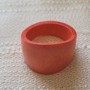 Holzring orange Gr. 8