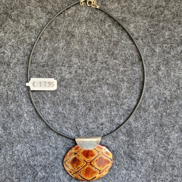 Kette mit ovalen Anhänger 40cm