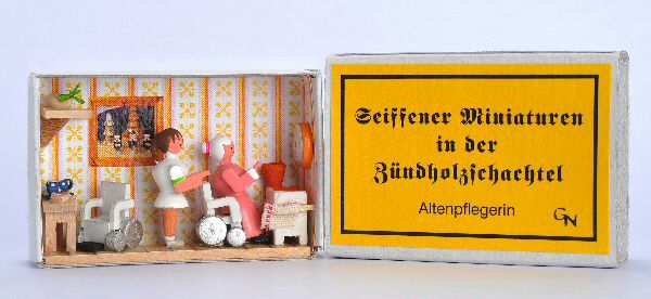 Zündholzschachtel "Altenpflegerin"